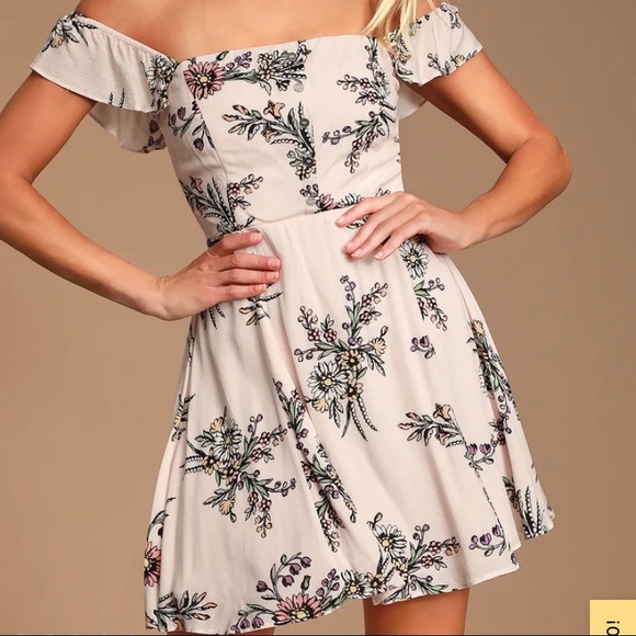 NWT Lulu’s Pink Floral Print Off Shoulder Dress LG - Picture 2 of 9